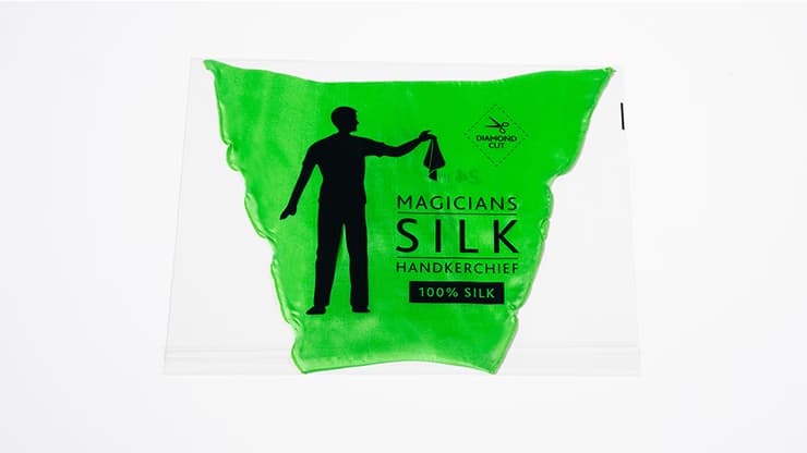 PRO SILK DIAMOND CUT GREEN 18" by Murphy's Magic - magic trick