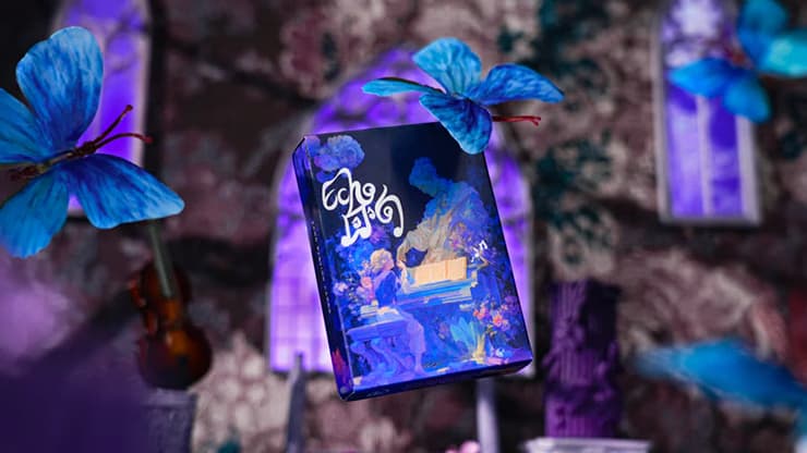 Echo Playing Cards by TCC Fashion - magic trick