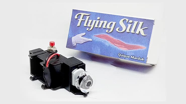Flying Silk by Quique Marduk - magic trick