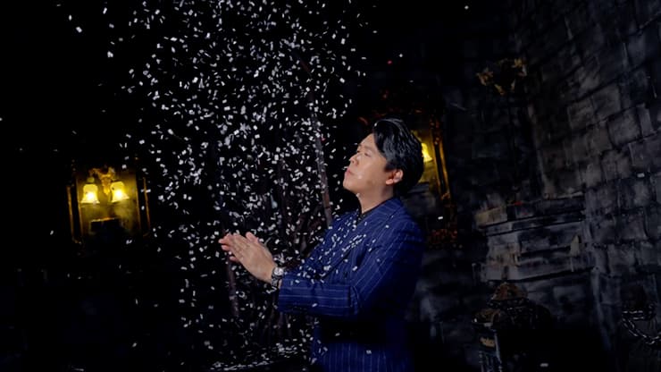 Invisible Snow by Bond Lee and MS Magic - magic trick
