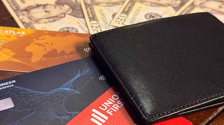 Gone Wallet By Brandon Williams & Invictus Magic - magic trick