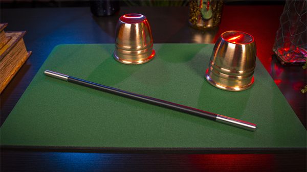 Standard Close-Up Pad 11X16 (Green) by Murphy's Magic Supplies