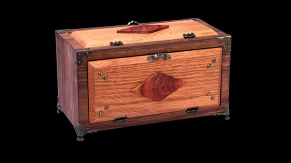 Luxury Box by Tora Magic
