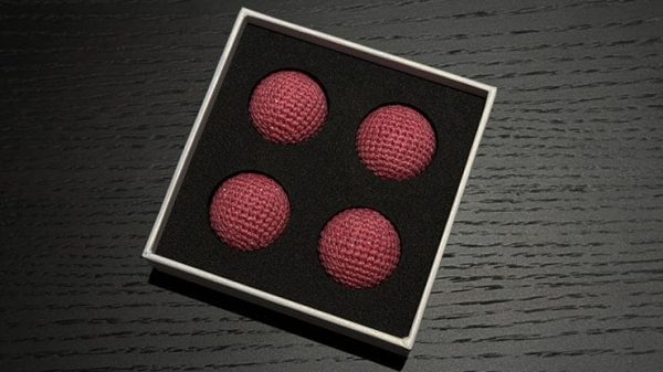 Shining Crochet Balls (Light Pink) by JT Magic